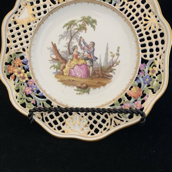 Helena Wolfsohn Reticulated Plate 8.5" Watteau Couple Scene Dresden Germany 5 - Picture 4 of 7